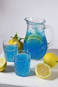 Blue drinks in glass container and two cups - Pantone Color of th Year - Classic Blue - Forever Bridal Wedding Shows