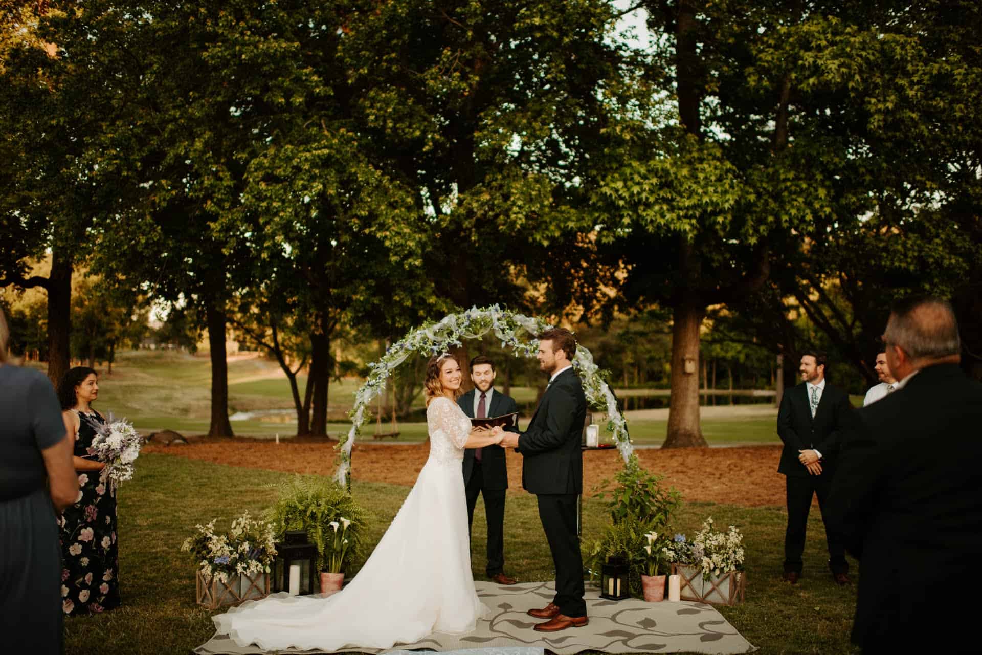 Coronaviruse wedding - Vines Photography - Elaine and Cameron Hayes - Forever Bridal Wedding Shows 