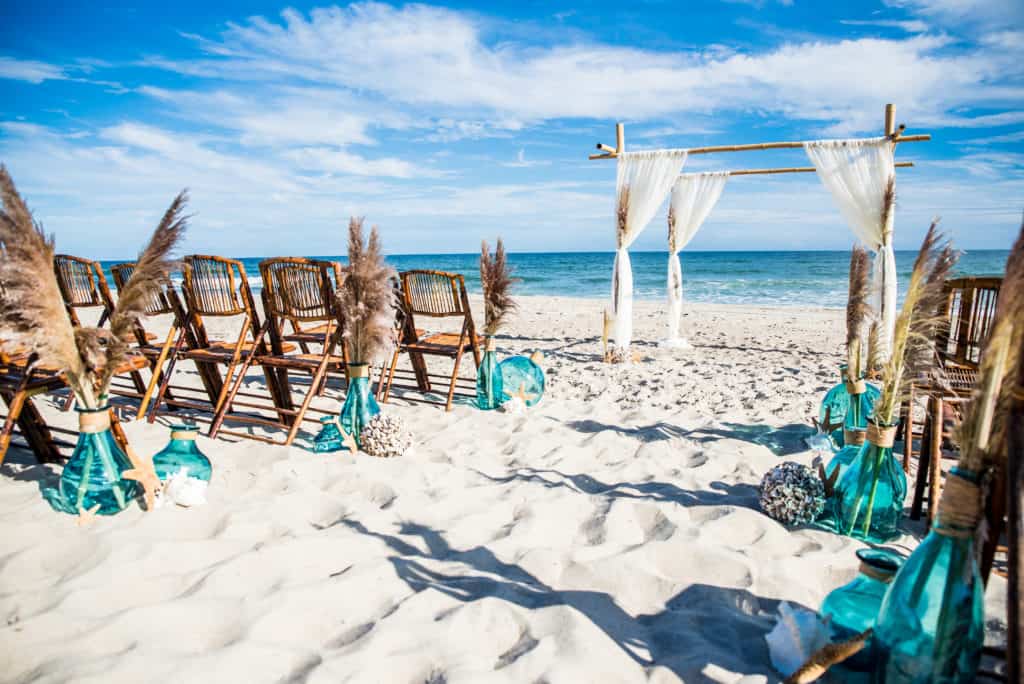 Emerald Isle Realty can make your seaside wedding dreams a reality.